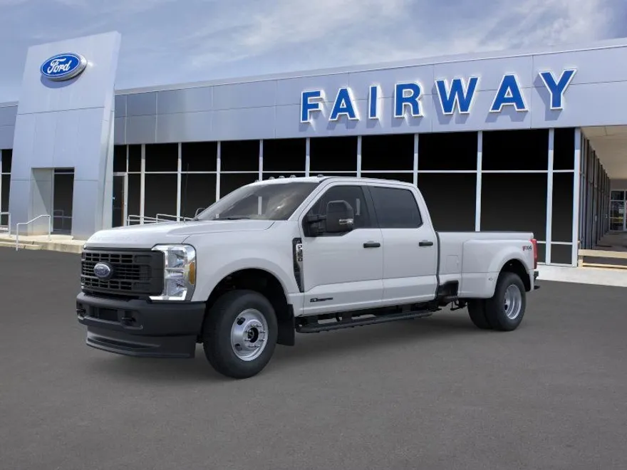 2025 Ford F-350 XL photo 1