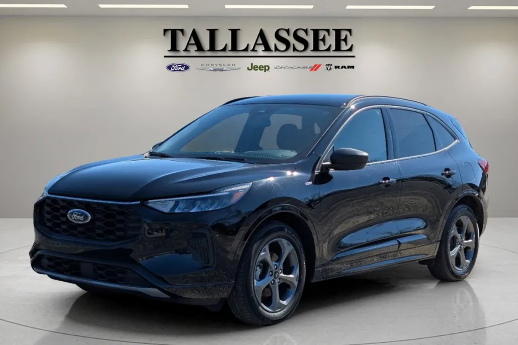 2024 Ford Escape ST-Line photo 1