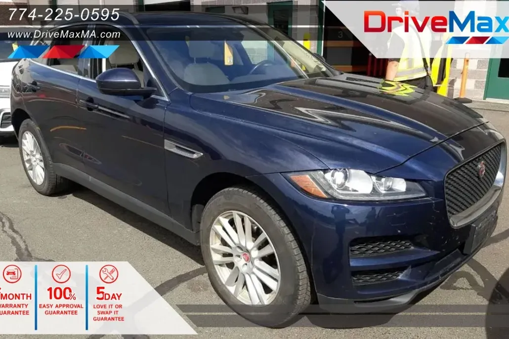 2019 Jaguar F-PACE Prestige photo 1