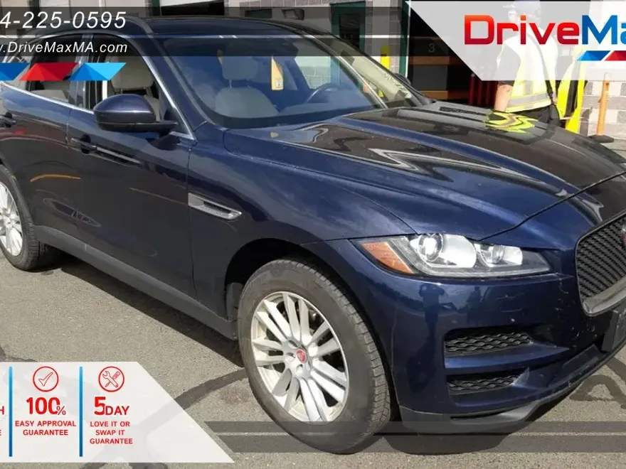 2019 Jaguar F-PACE Prestige photo 1