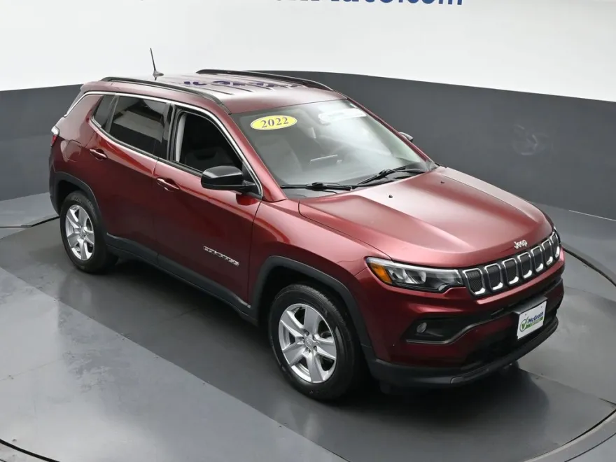 2022 Jeep Compass Latitude photo 1