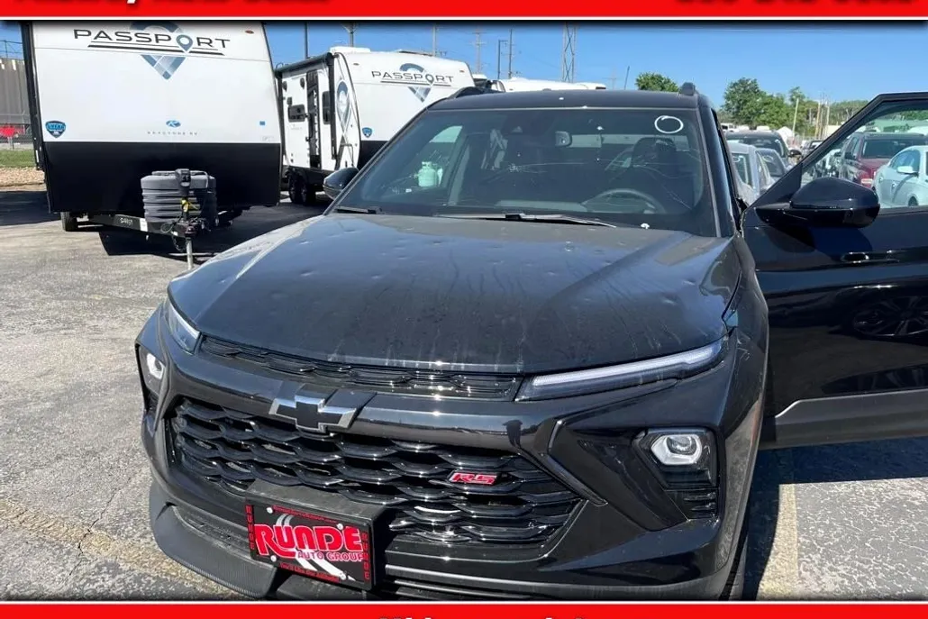 2025 Chevrolet Trailblazer RS photo 1