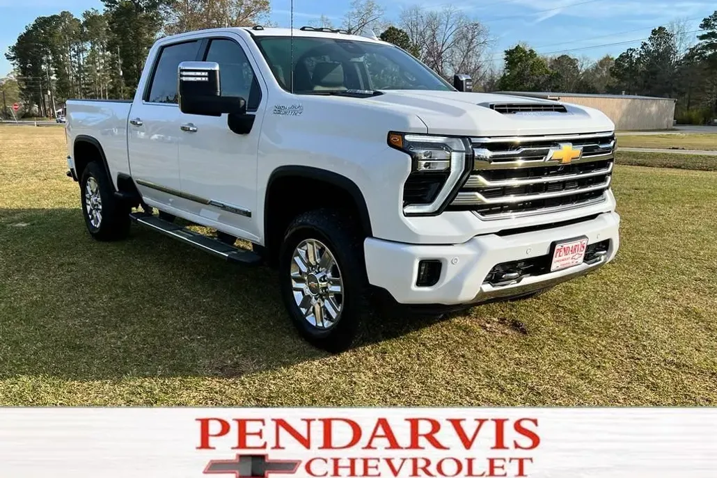 2025 Chevrolet Silverado 2500HD High Country photo 1