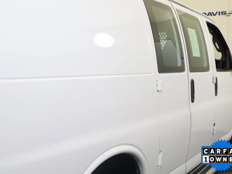 2023 Gmc Savana Cargo 2500 photo 1