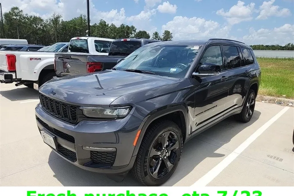 2022 Jeep Grand Cherokee Limited photo 1