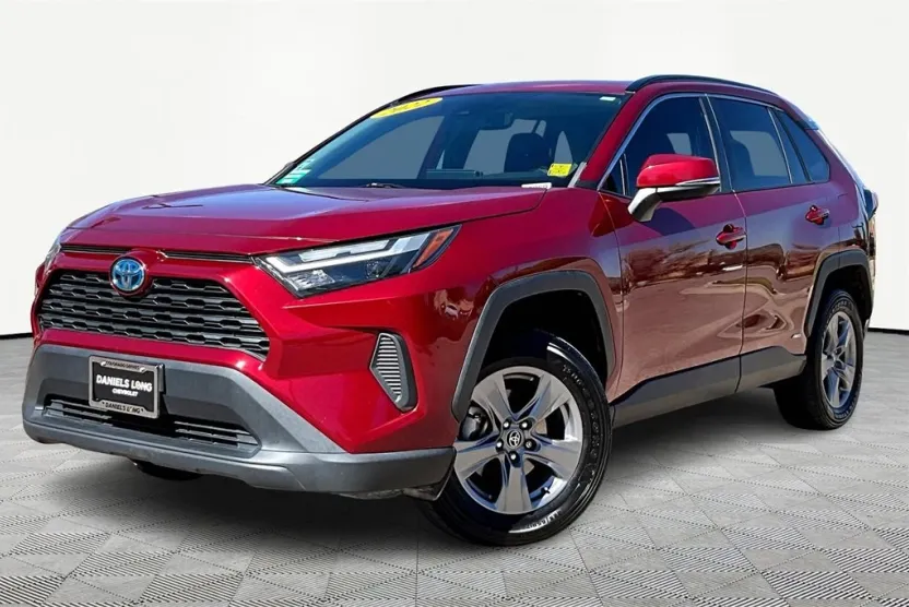 2022 Toyota RAV4 Hybrid XLE photo 1