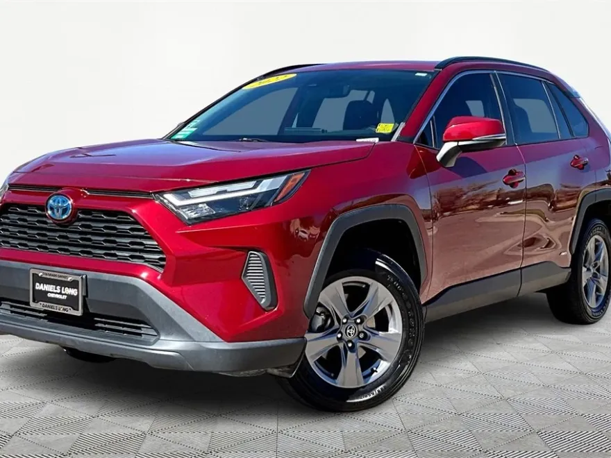 2022 Toyota RAV4 Hybrid XLE photo 1