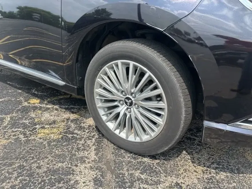 2019 Mitsubishi Outlander PHEV GT photo 1