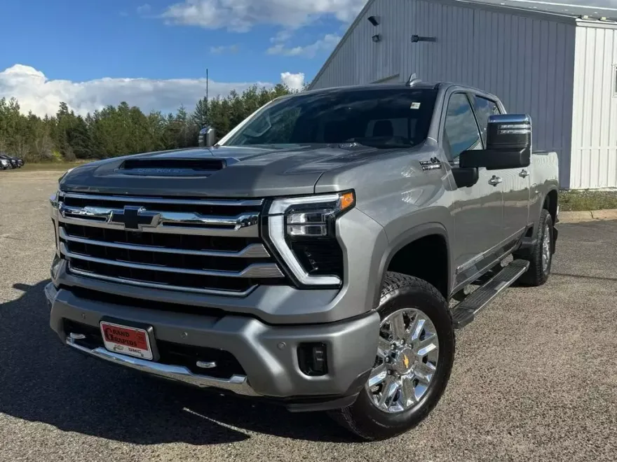 2024 Chevrolet Silverado 3500HD High Country photo 1