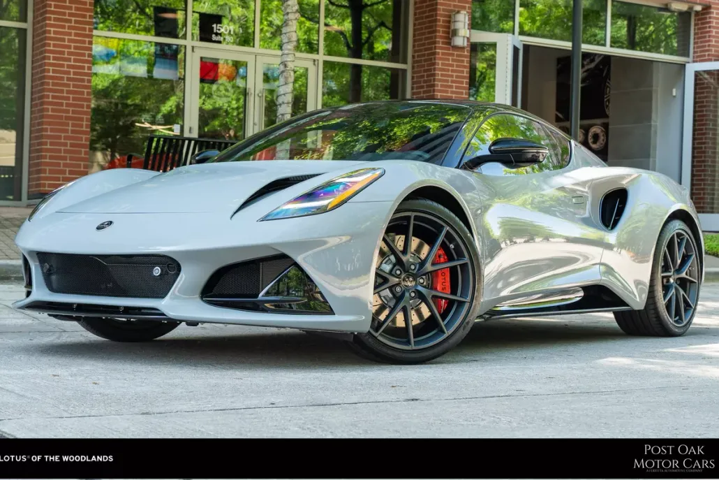 2025 Lotus Emira photo 1