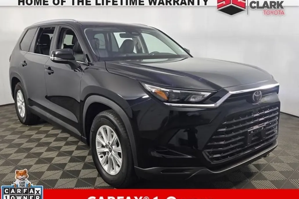 2024 Toyota Grand Highlander XLE photo 1