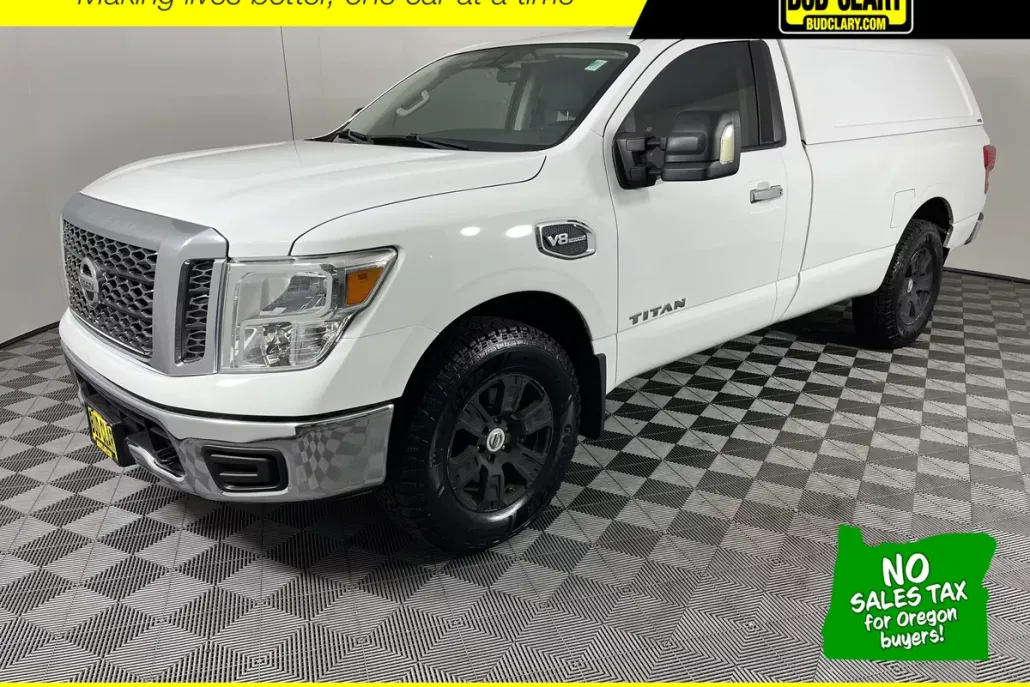 2017 Nissan Titan Single Cab SV photo 1