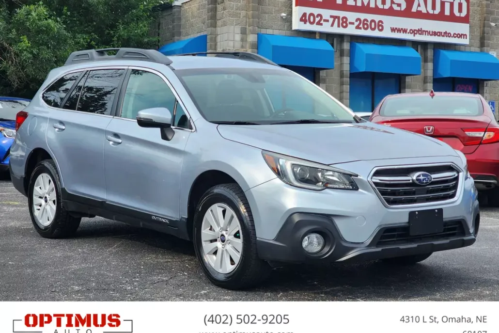2019 Subaru Outback 2.5i Premium photo 1
