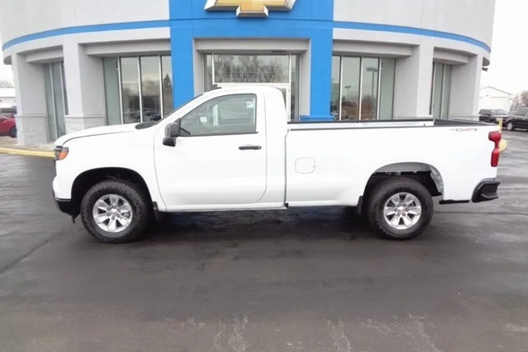 2025 Chevrolet Silverado 1500 photo 1