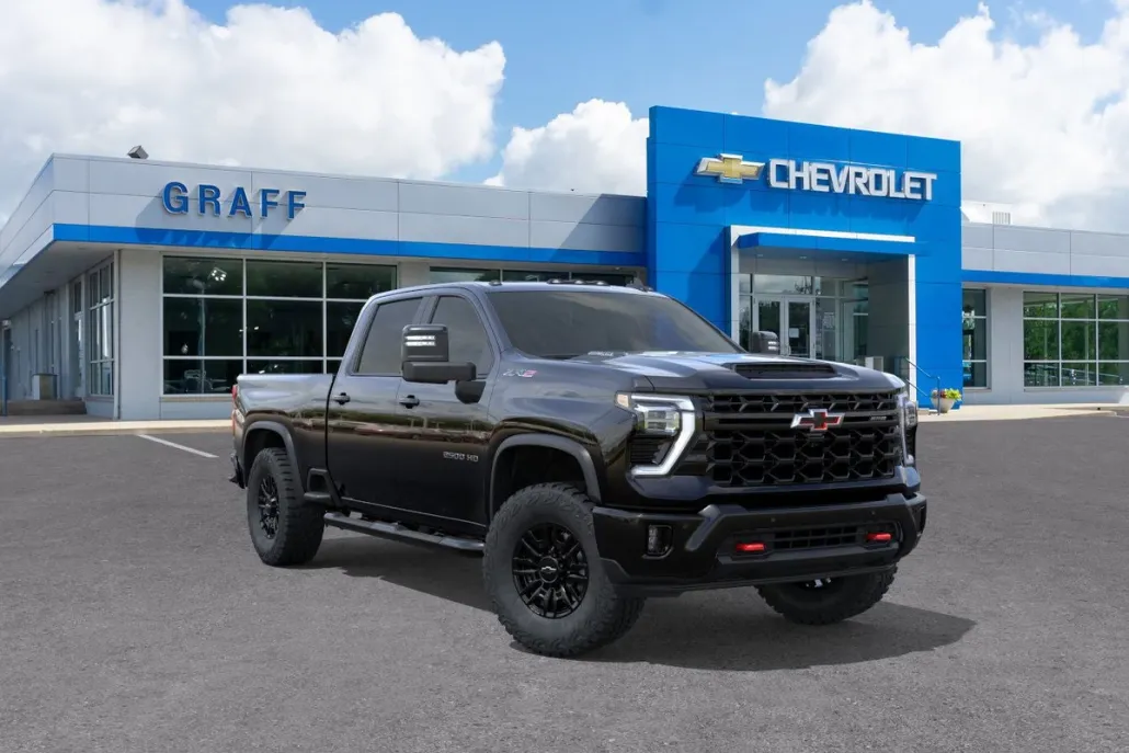 2025 Chevrolet Silverado 2500HD ZR2 photo 1