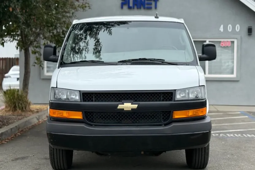 2020 Chevrolet Express 2500 Cargo Van photo 1