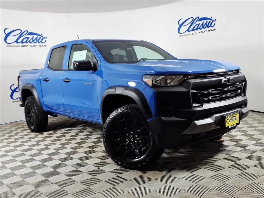 2026 Chevrolet Colorado Trail Boss photo 1