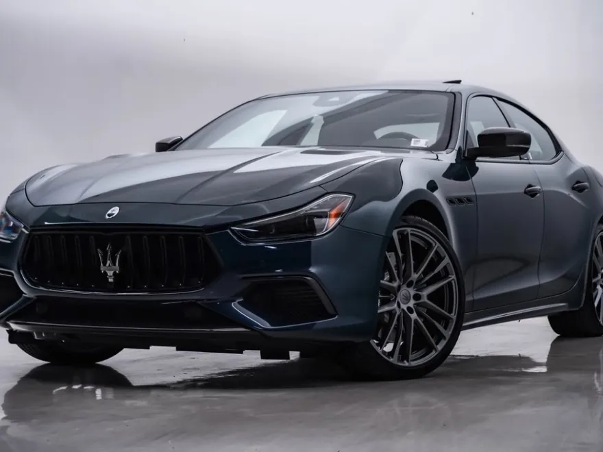 2024 Maserati Ghibli Modena Q4 photo 1