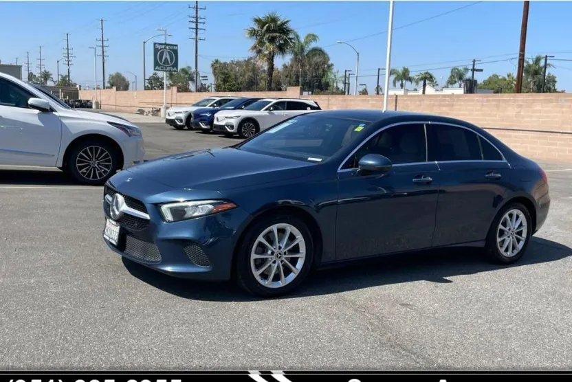 2021 Mercedes Benz A 220 photo 1