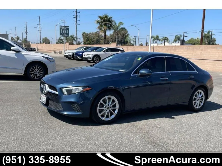 2021 Mercedes Benz A 220 photo 1
