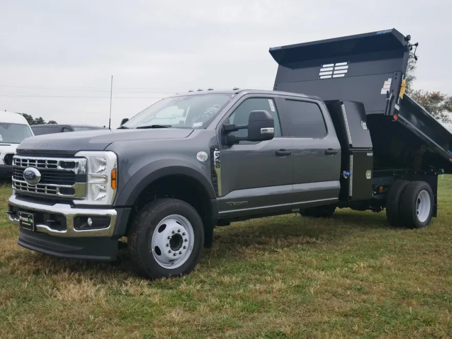 2024 Ford F-450 XL photo 1