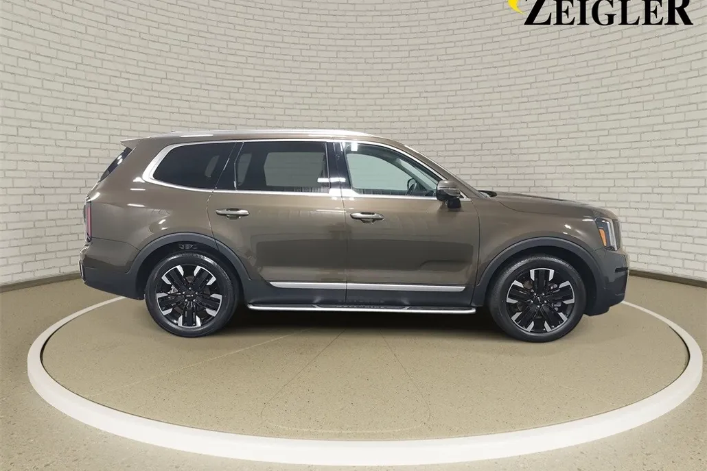 2025 Kia Telluride SX photo 1