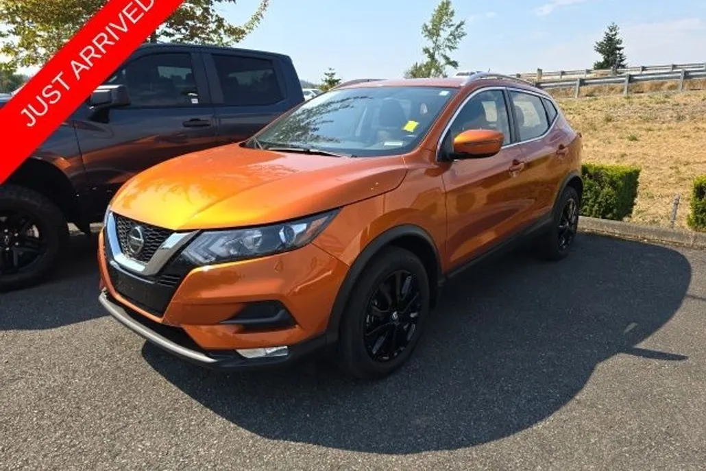 2022 Nissan Rogue Sport SV photo 1