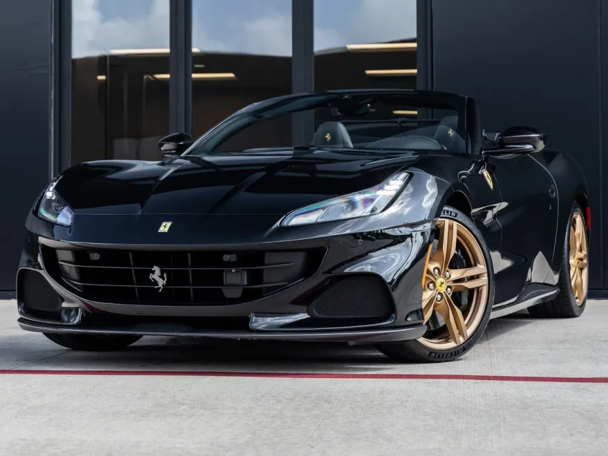 2023 Ferrari Portofino Base photo 1