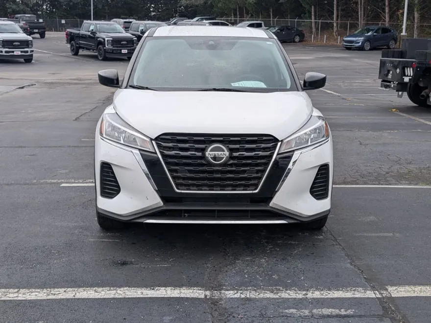 2021 Nissan Kicks S photo 1
