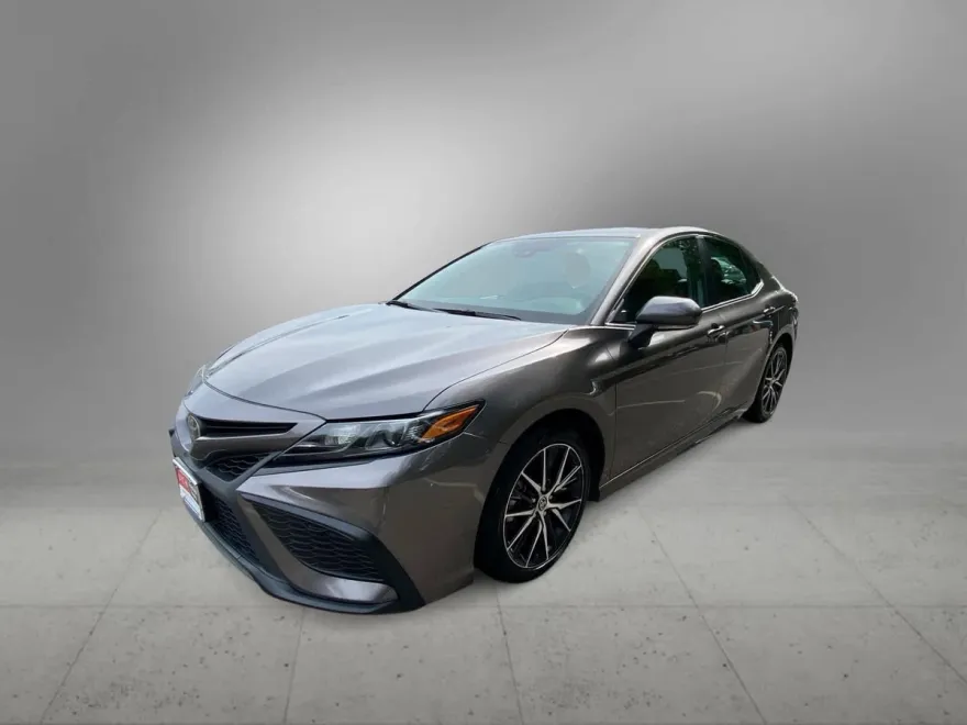 2023 Toyota Camry SE photo 1
