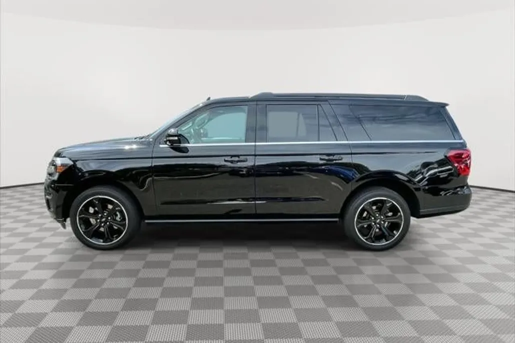 2022 Ford Expedition Limited MAX photo 1