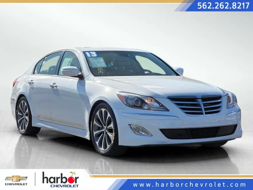 2013 Hyundai Genesis 5.0 R-Spec photo 1