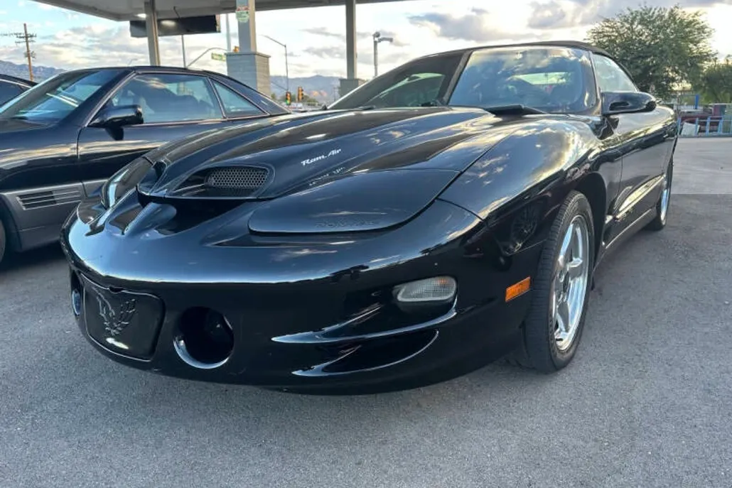 2000 Pontiac Firebird TRANS AM photo 1
