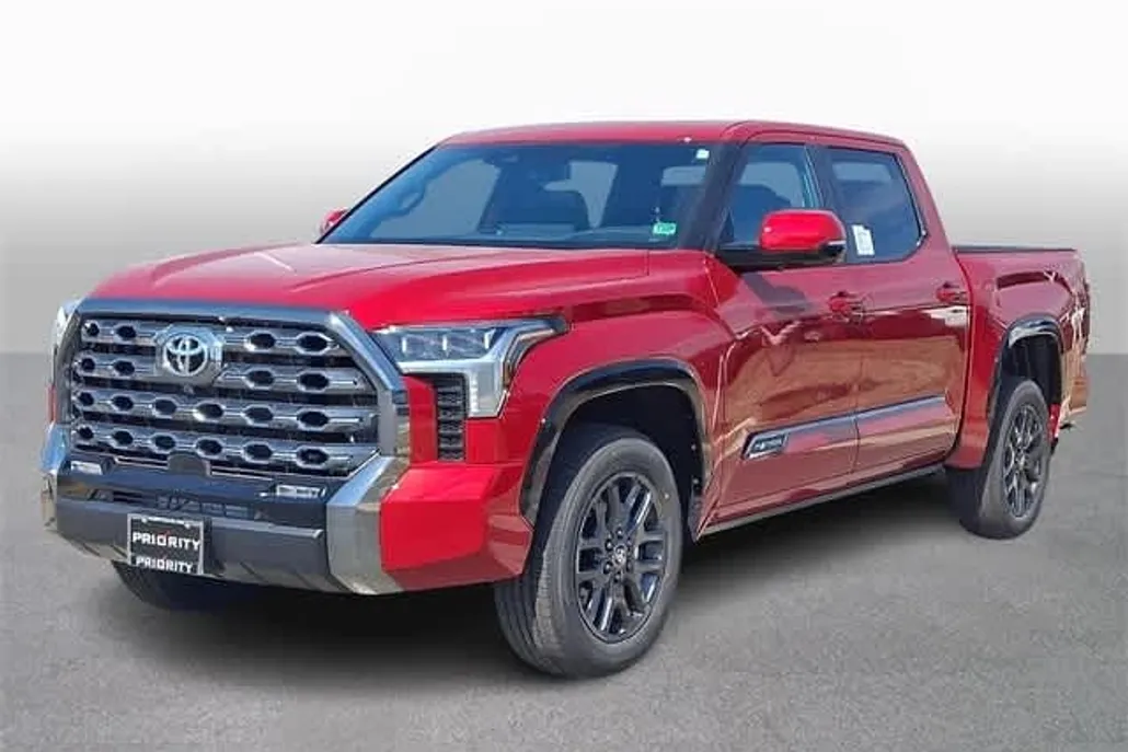 2025 Toyota Tundra Platinum photo 1