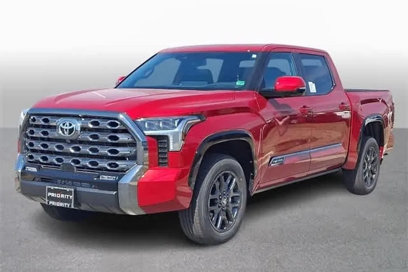 2025 Toyota Tundra Platinum photo 1