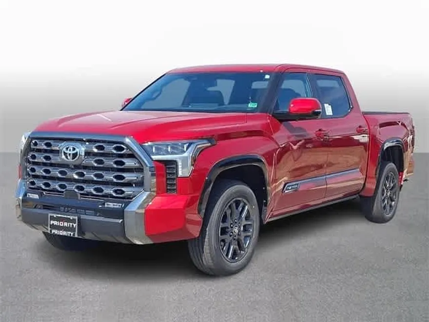 2025 Toyota Tundra Platinum photo 1