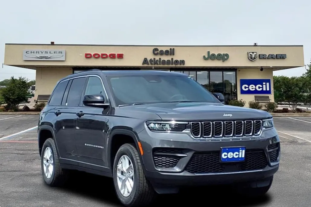 2025 Jeep Grand Cherokee Laredo X photo 1