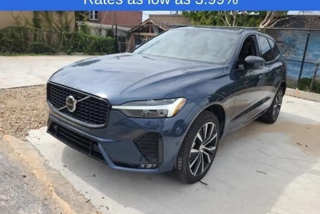 2024 Volvo XC60 B5 Plus photo 1