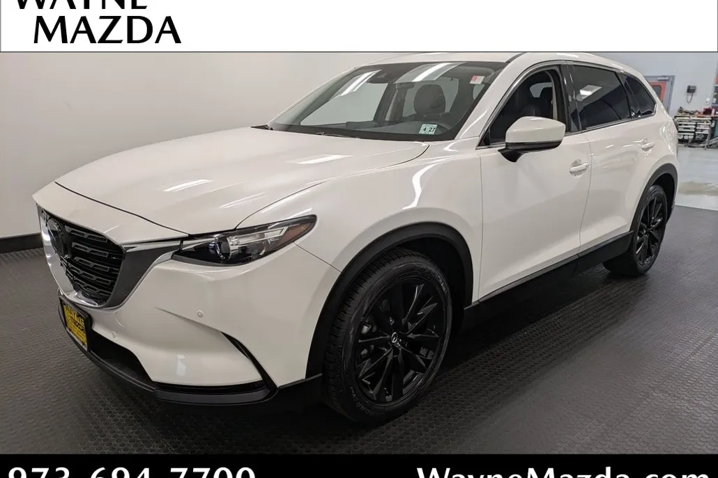 2022 Mazda CX-9 Touring photo 1