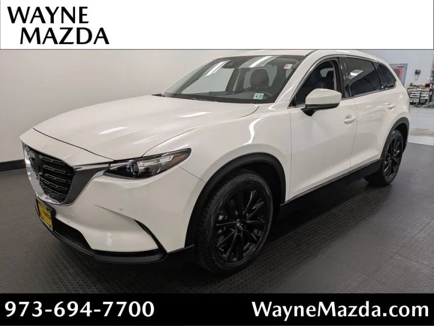 2022 Mazda CX-9 Touring photo 1