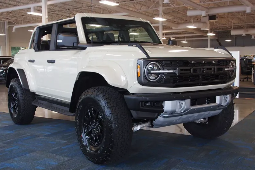 2025 Ford Bronco Raptor photo 1