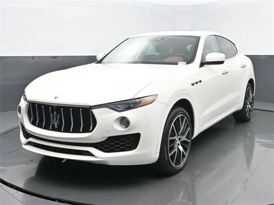 2021 Maserati Levante Base photo 1