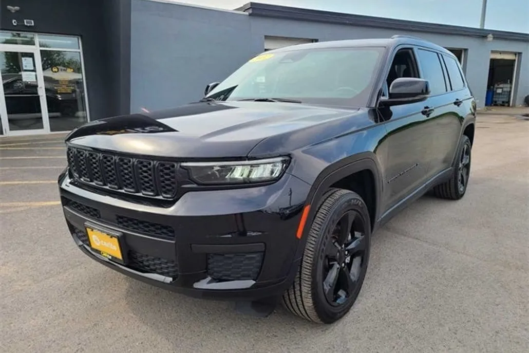 2022 Jeep Grand Cherokee Altitude photo 1