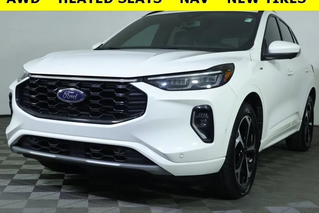 2023 Ford Escape ST-Line Elite photo 1