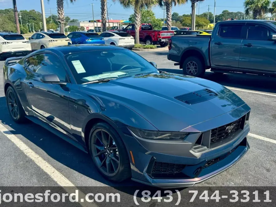 2025 Ford Mustang Dark Horse Premium photo 2