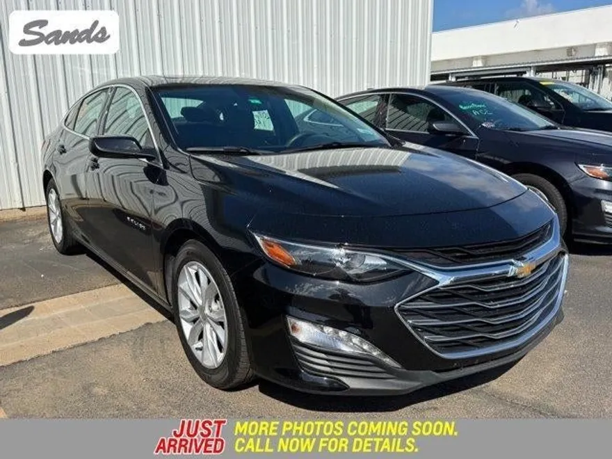2024 Chevrolet Malibu 1LT photo 1