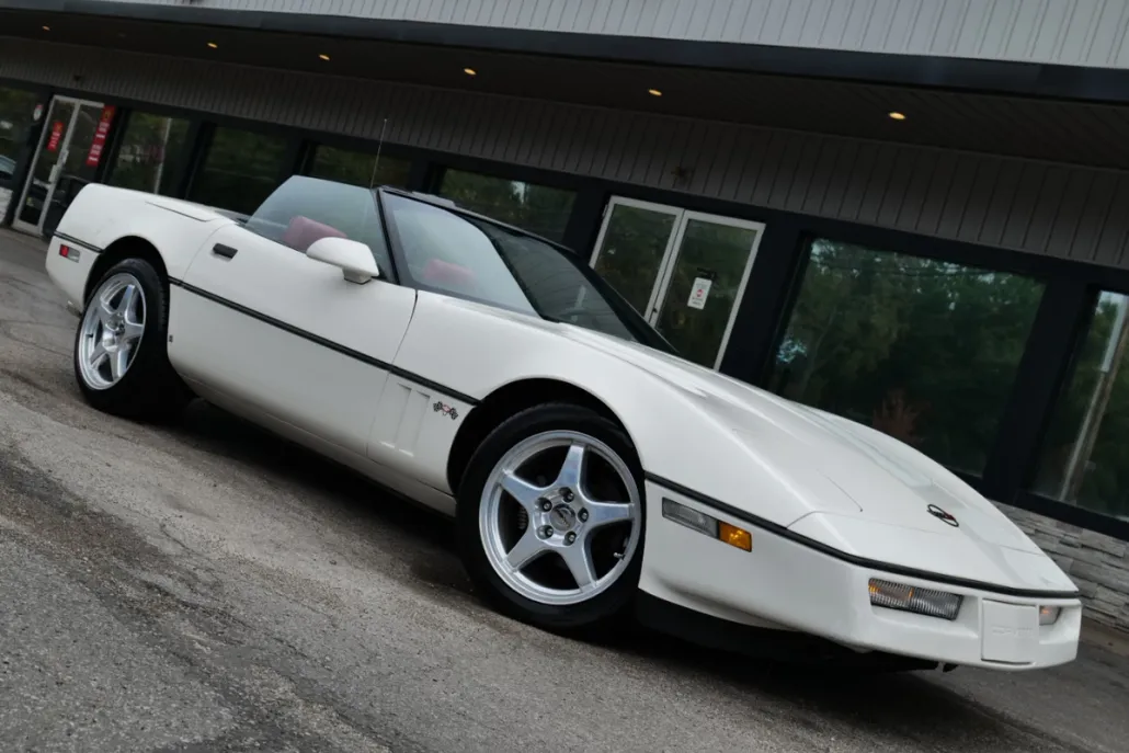1987 Chevrolet Corvette Convertible photo 1