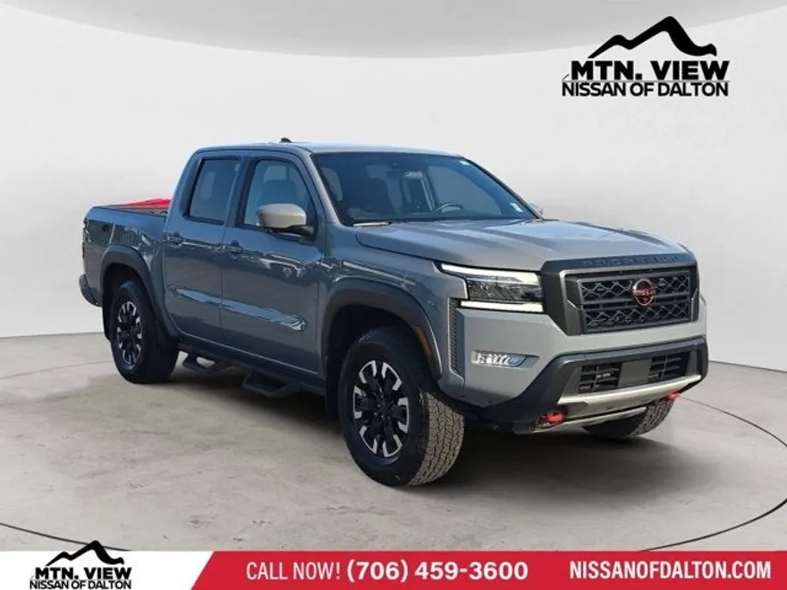 2023 Nissan Frontier PRO-4X photo 1