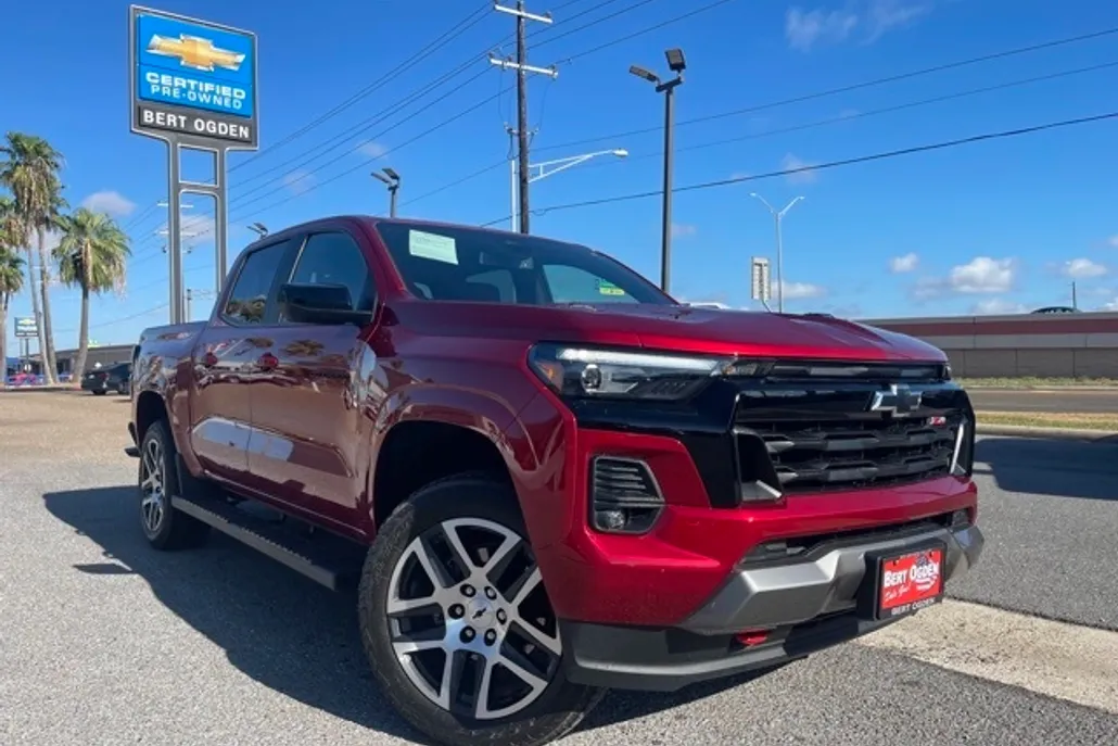 2024 Chevrolet Colorado Z71 photo 1
