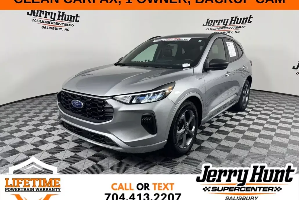 2024 Ford Escape ST-Line photo 1
